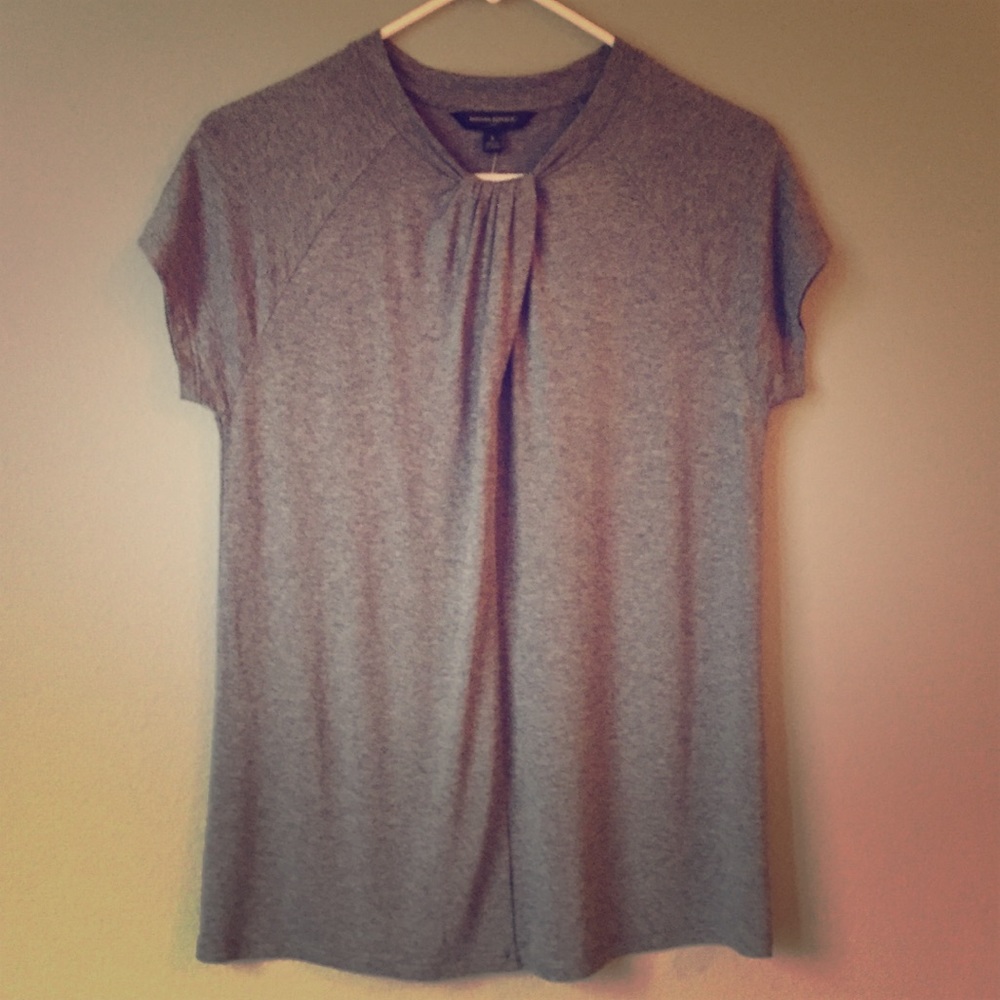 Banana republic NWT grey twist front shirt small